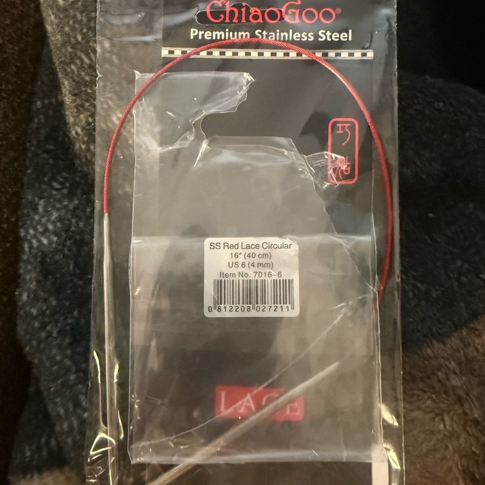 Chiaogoo Red Lace Circular Knitting Needles - size 6, 16” long